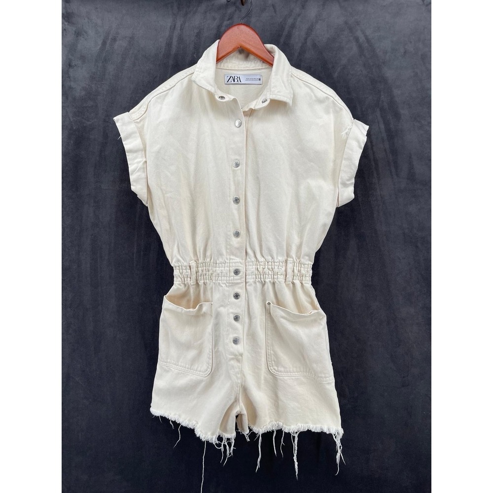 Zara Women's Denim Romper Ivory Size M Button‎ Front Raw Hem Utility Shorts